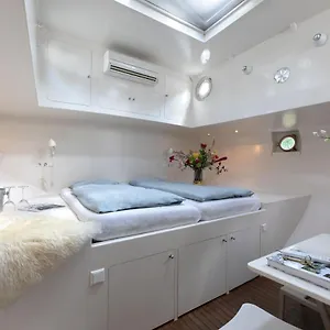 Houseboat Volle Maan , Amsterdam Hollanda